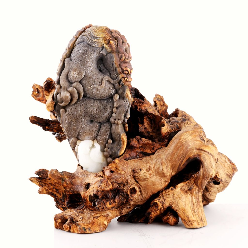 石質盤龍雕刻擺件