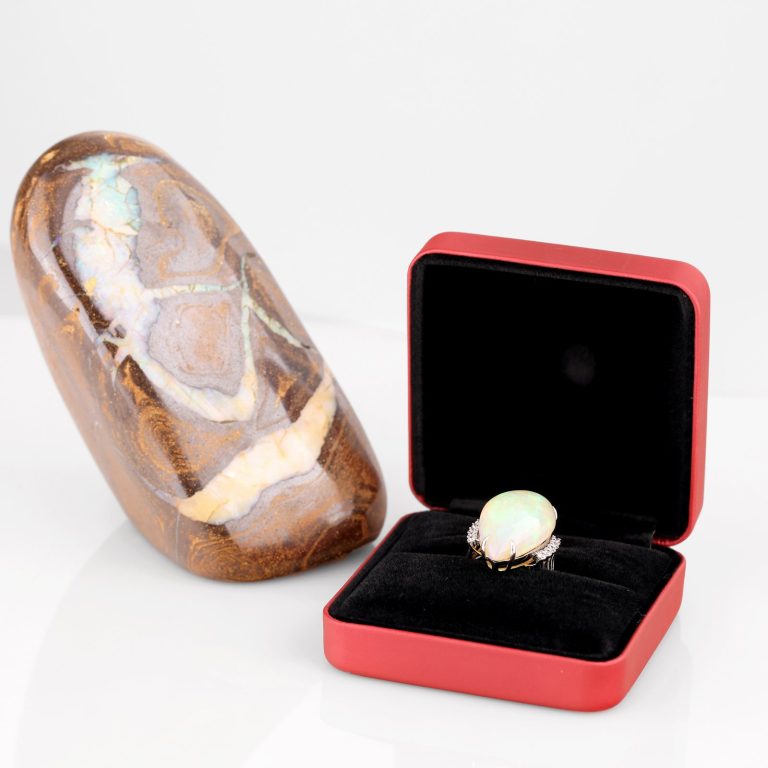 藏品分類 歐泊鑽石戒指