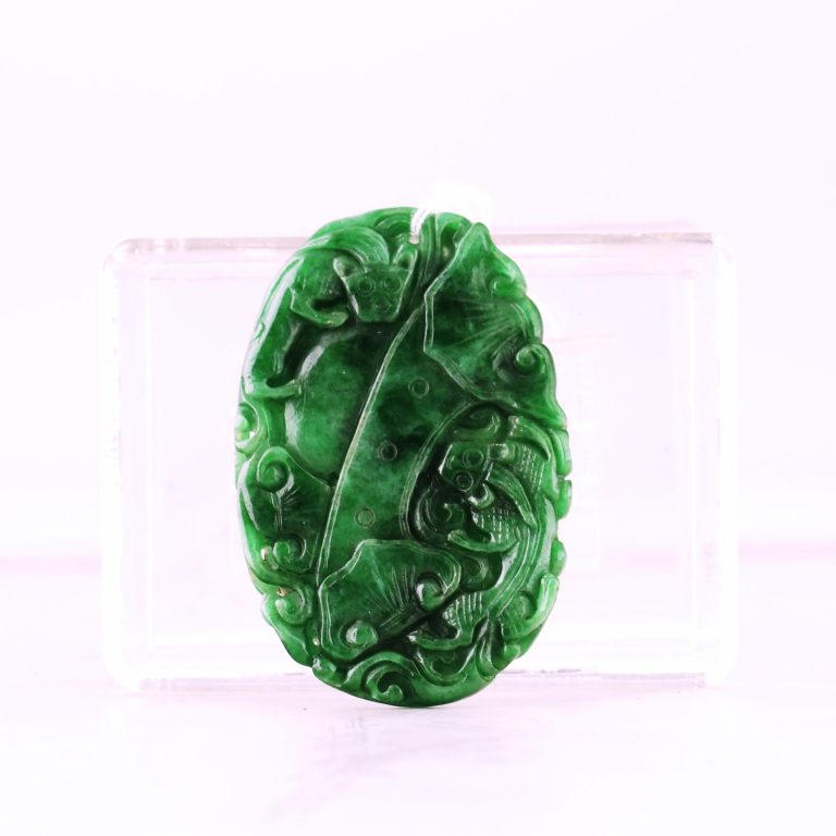 藏品分類 滿綠翡翠福慶有餘吊墜