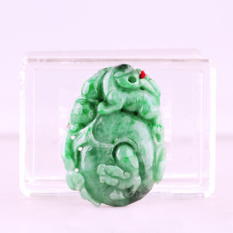 藏品分類 翡翠雙貔貅吊墜