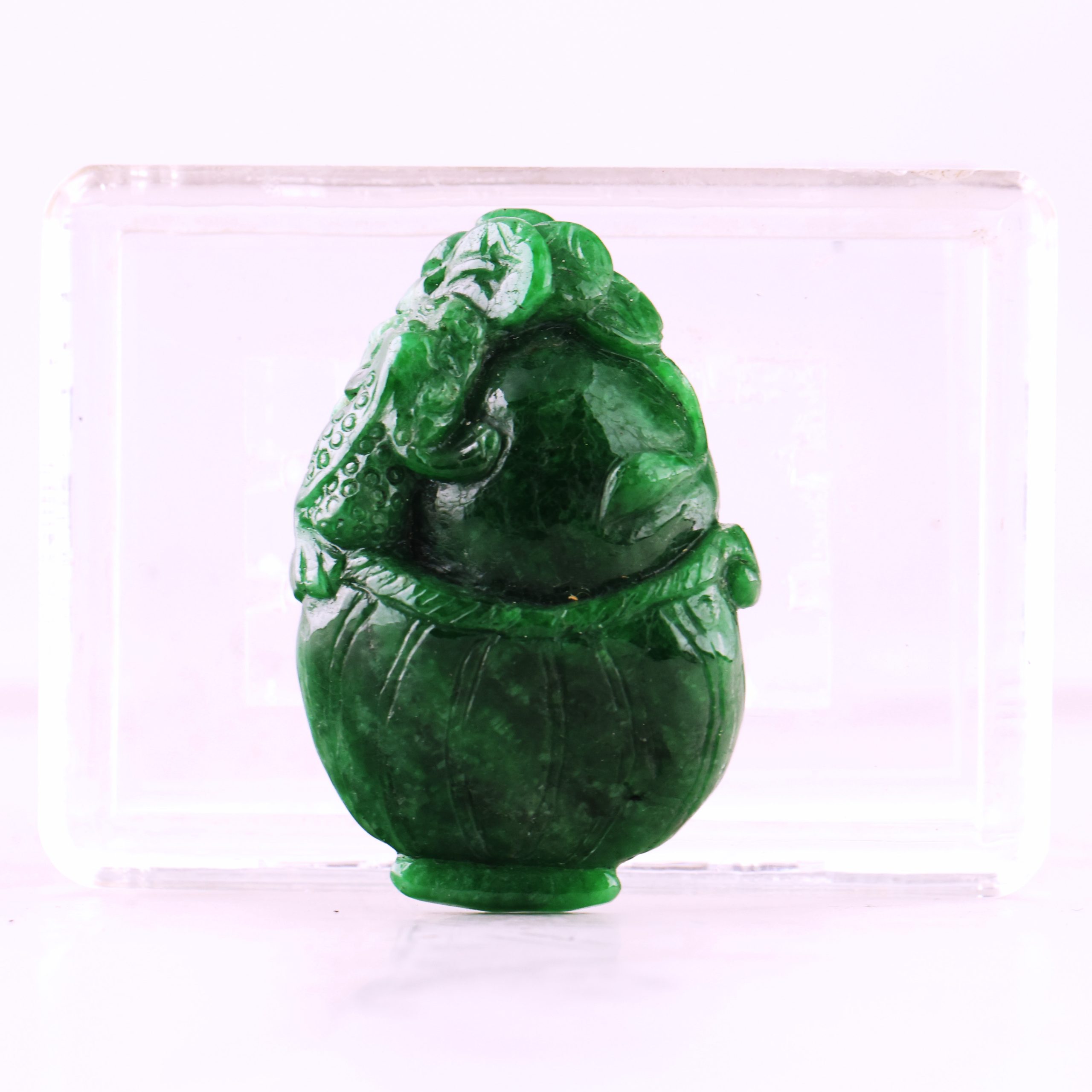 翡翠收藏 滿綠翡翠金蟾花籃吊墜
