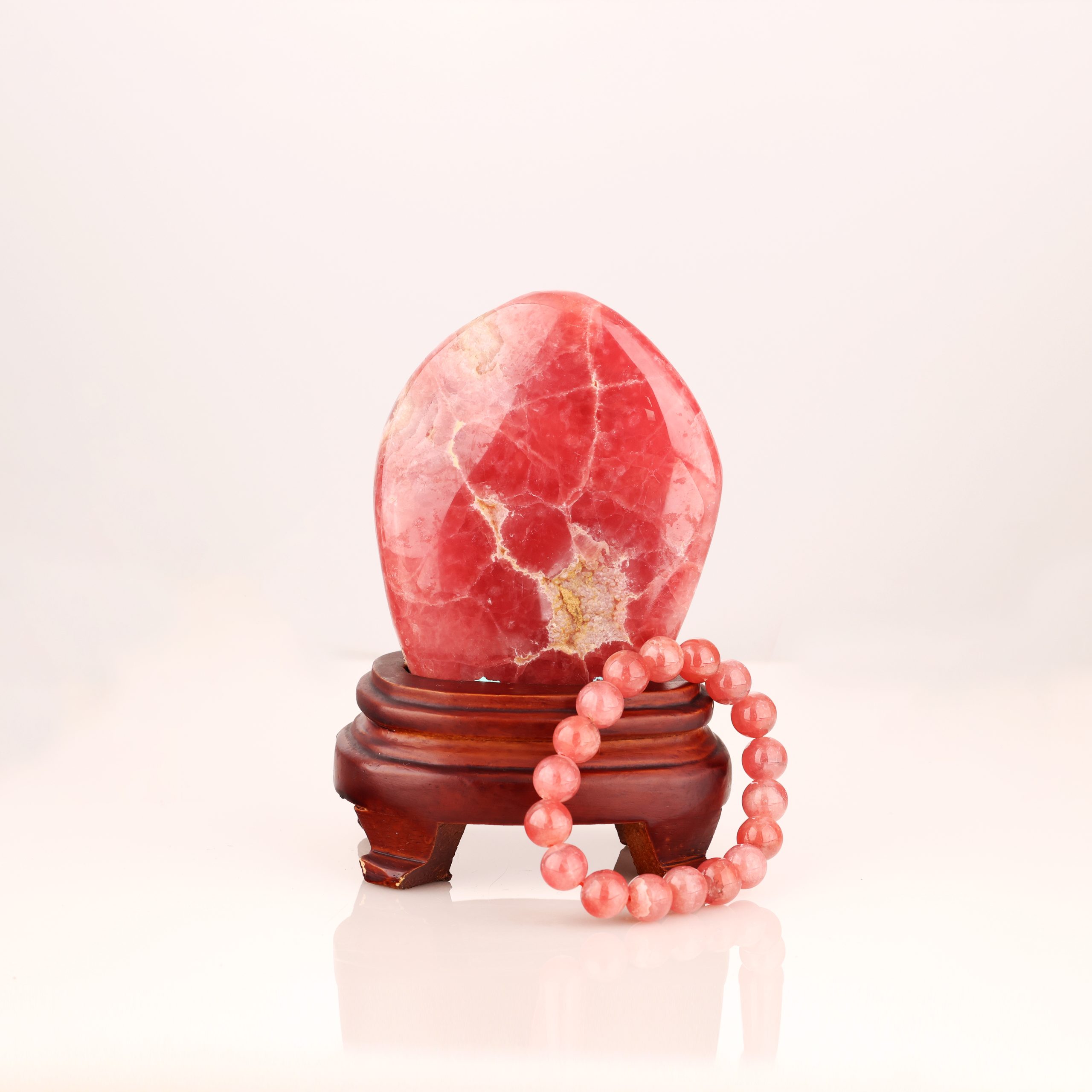 工藝擺件 紅紋石打磨蛋形擺件